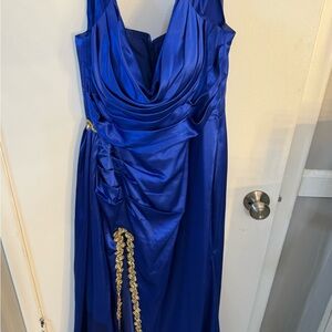 Elegant Blue Evening Dress with Gold Accents